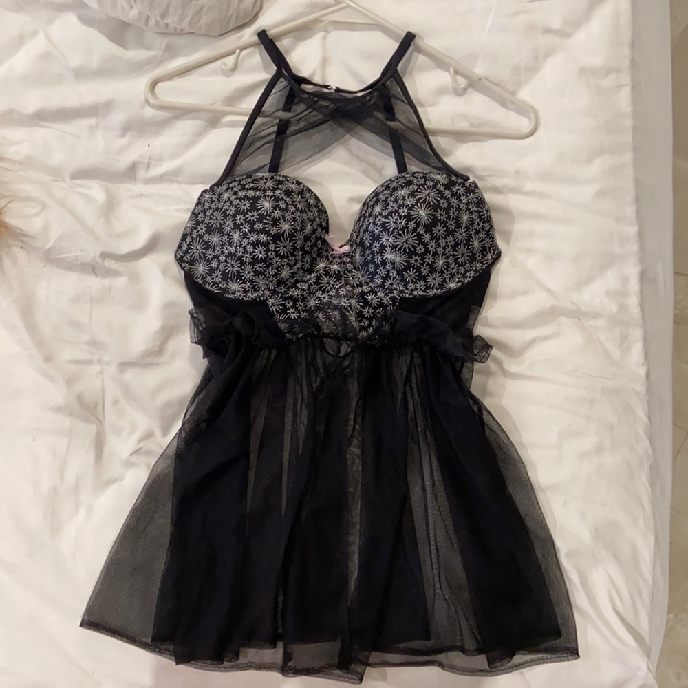 sleek n sexy VS lingerie 34D .. WORN ONCE